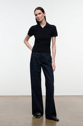 GUS relaxed jeans in dark indigo, wide straight legs, front pockets and belt loops