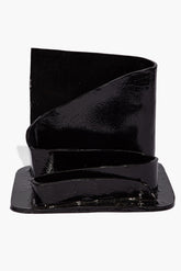 Glossy black wavy stationary holder with open curved insert and base tray