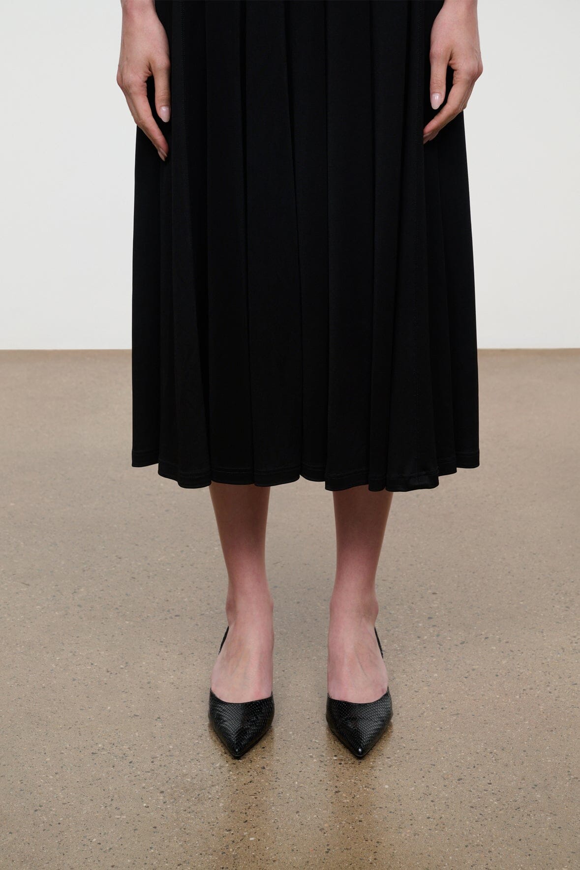 Black snake-texture slingback pumps, pointed toe, low slingback strap, slim heel
