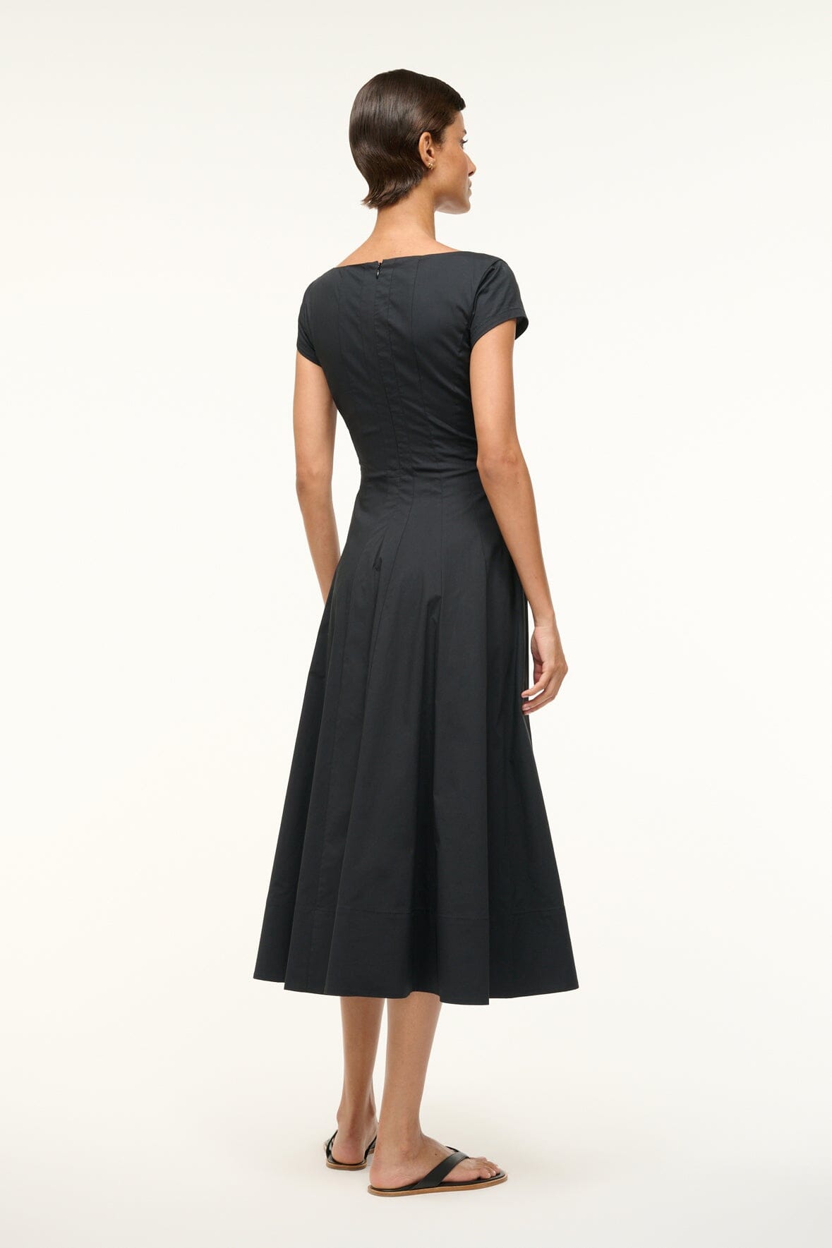 Black short-sleeve midi dress, fitted back, waist gathers, flared skirt