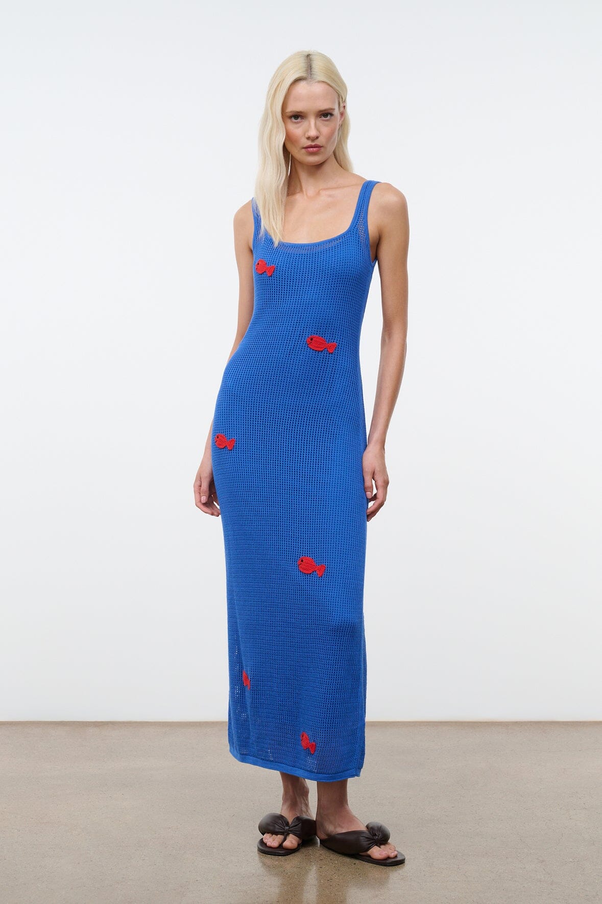 PIETRO sleeveless midi dress with red fish motifs and scoop neck