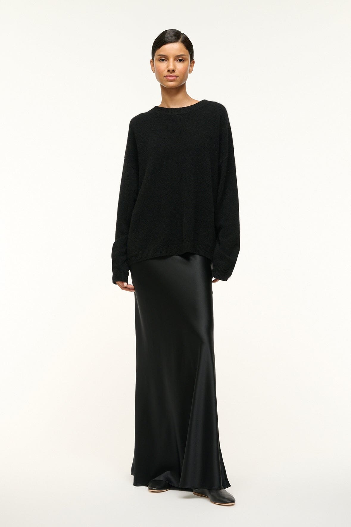 Black relaxed cashmere crewneck sweater, loose fit, long sleeves