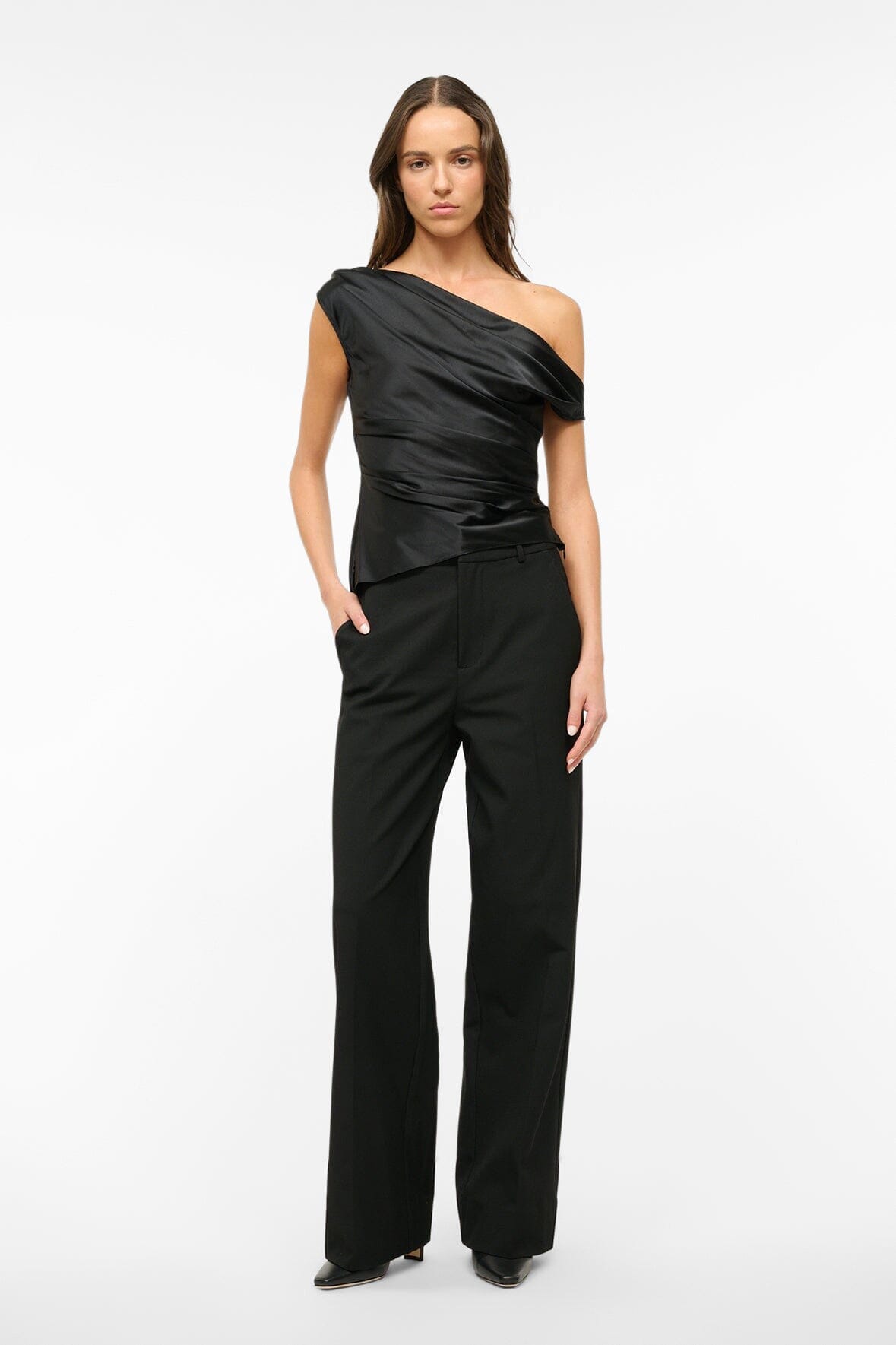 PHARE black silk one-shoulder top with ruched side and tapered fit