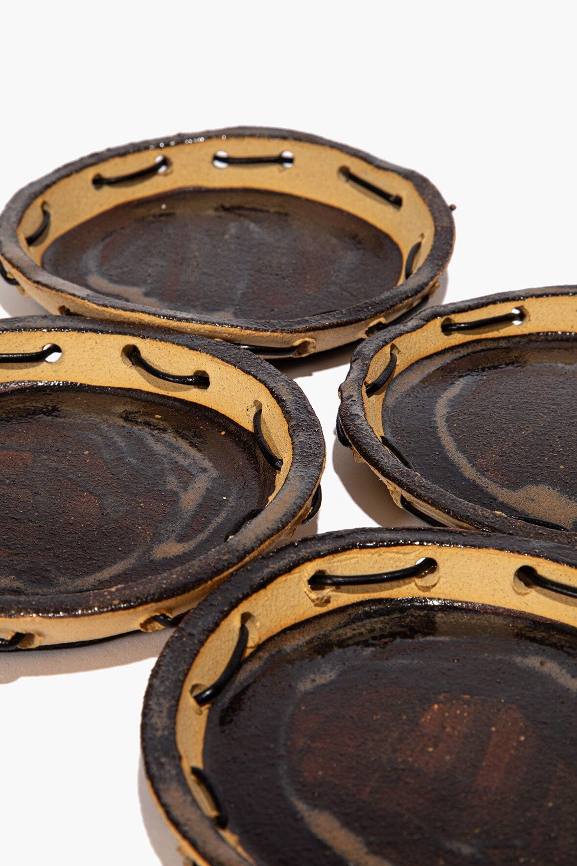 Ceramic leather-look coaster set, three round coasters with stitched rim