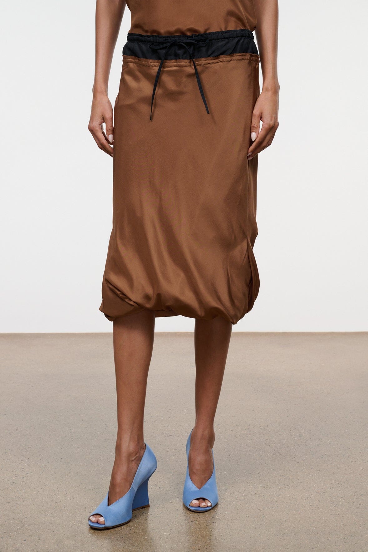 ODETTE SILK SKIRT | CIGAR BLACK CIGAR BLACK / XS