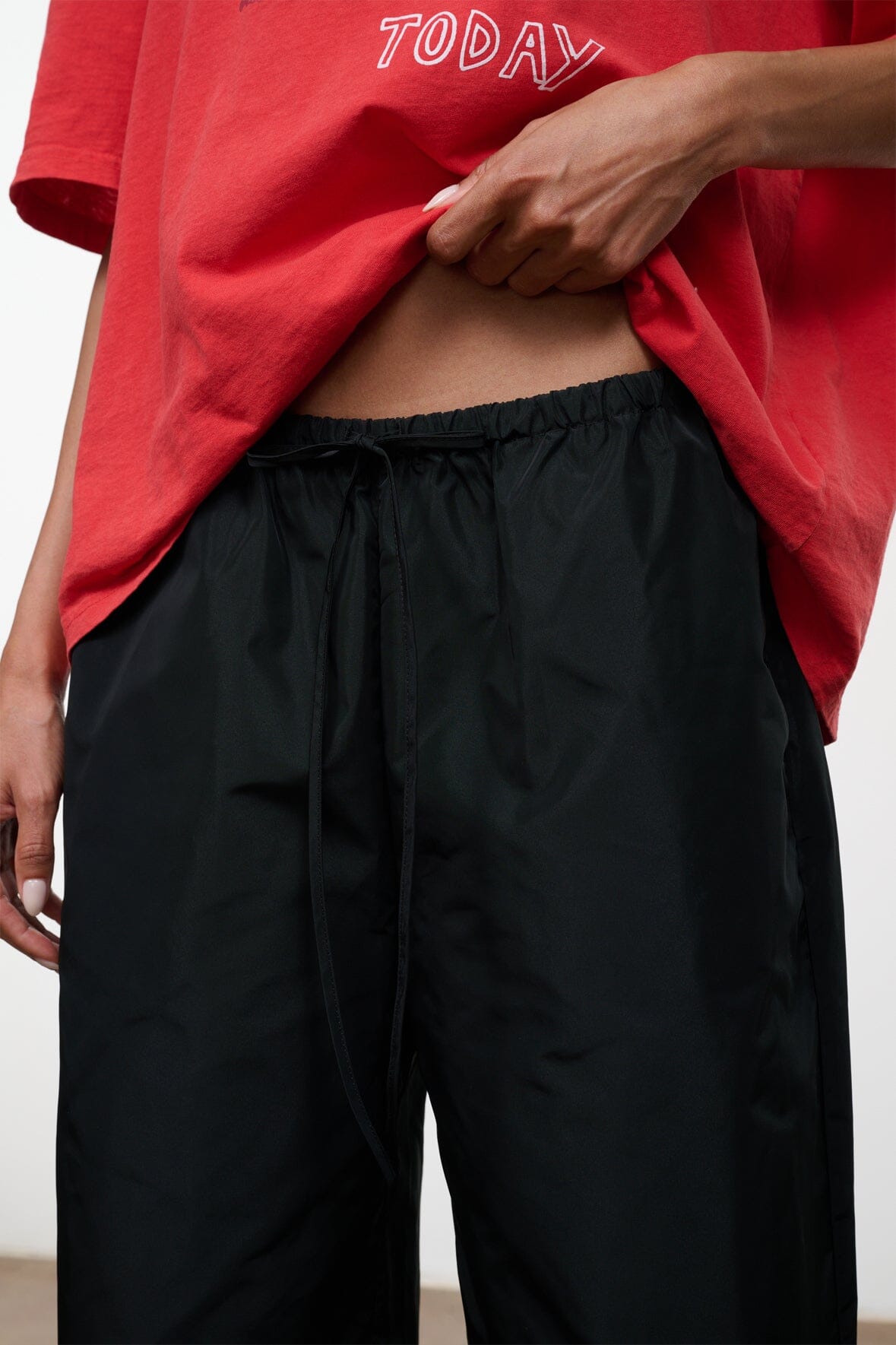 MATEO BERMUDA SHORT | BLACK BLACK / XS