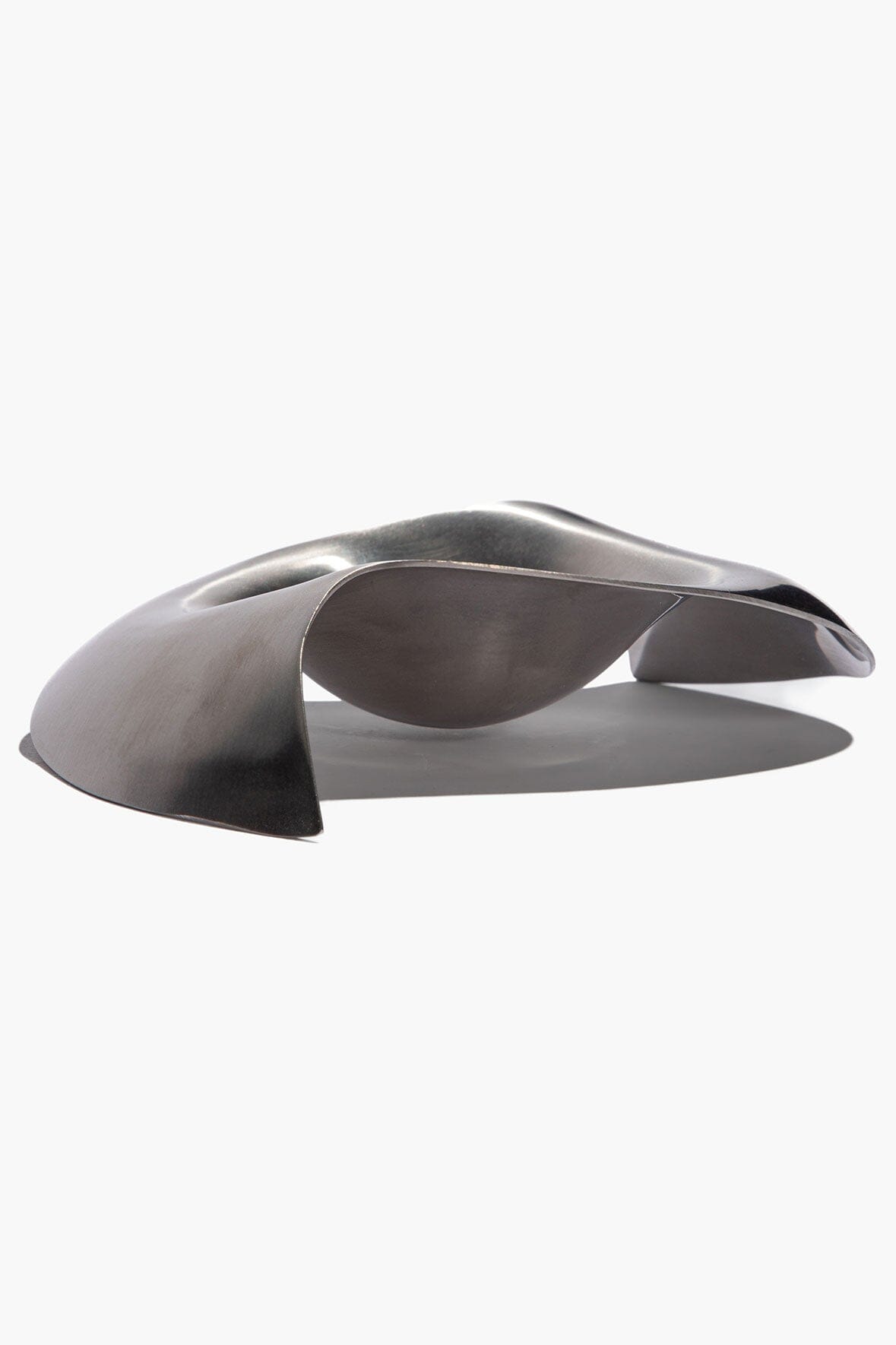 Silver metal ashtray with wide opening and raised center bowl