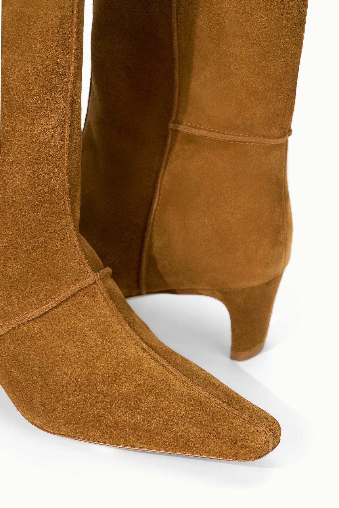 WALLY BOOT tan suede knee-high boots close-up of pointed toe and low heel